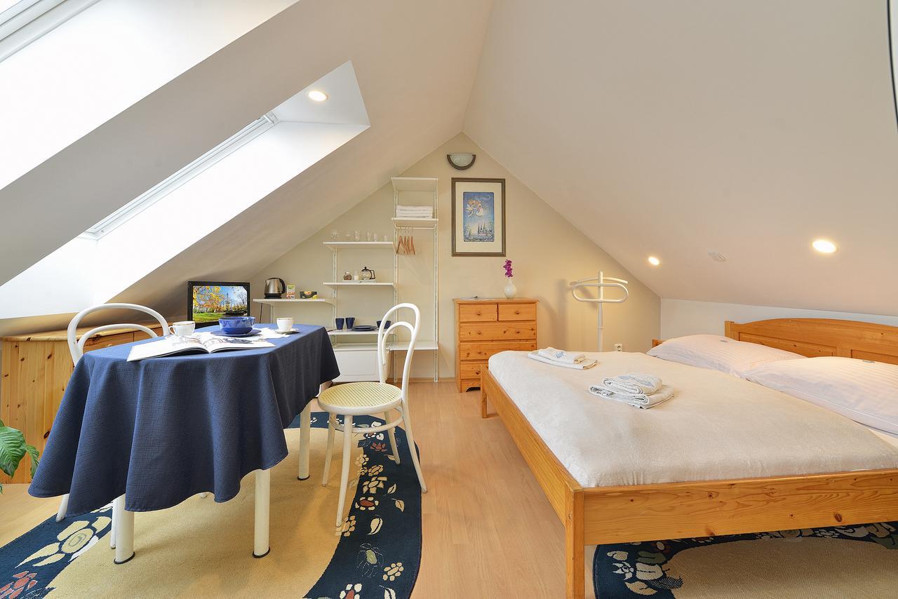 Aparthotel A. V. Prag